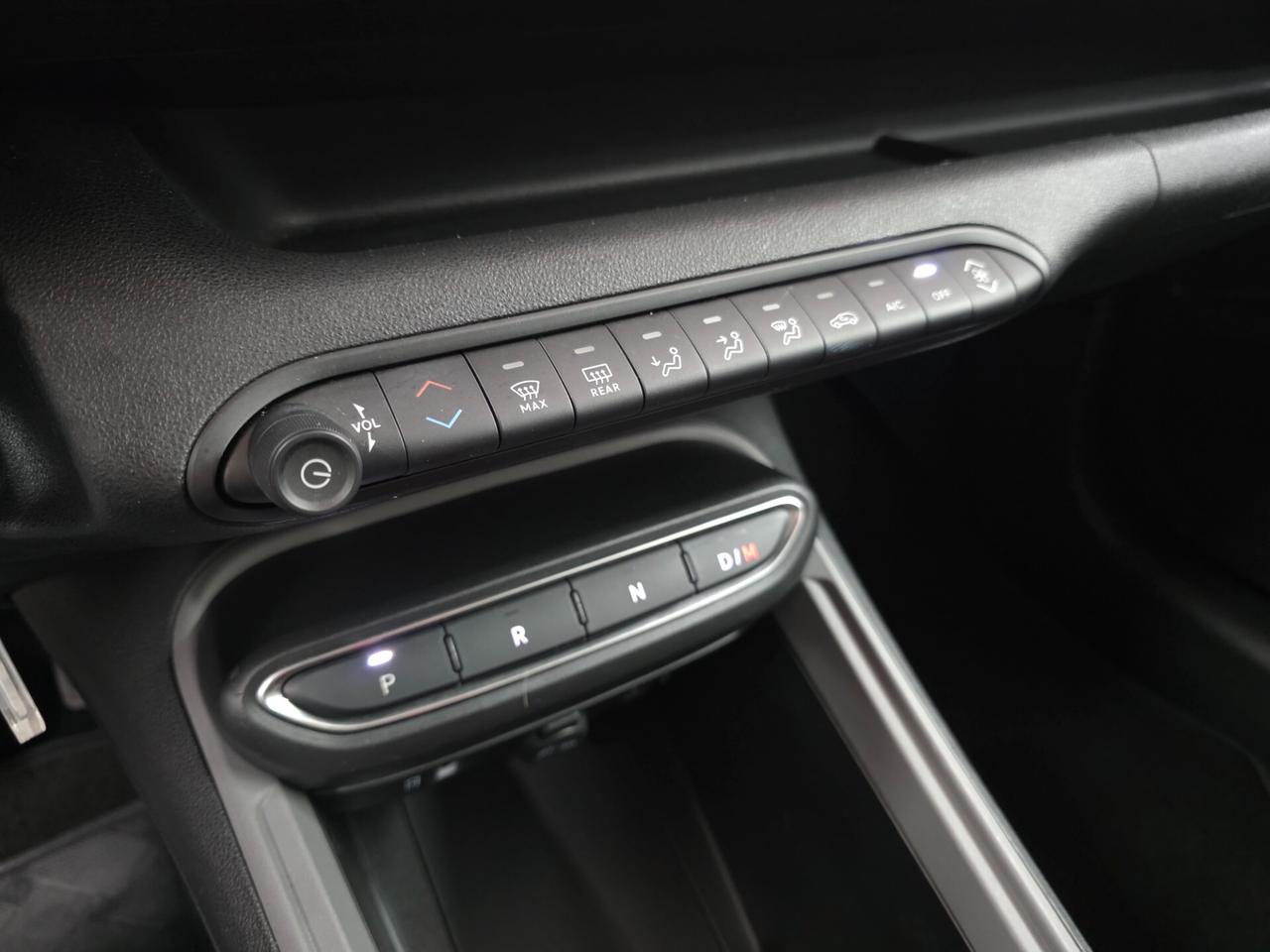 JEEP AVENGER 1.2 Turbo 100cv MHEV LONGITUDE