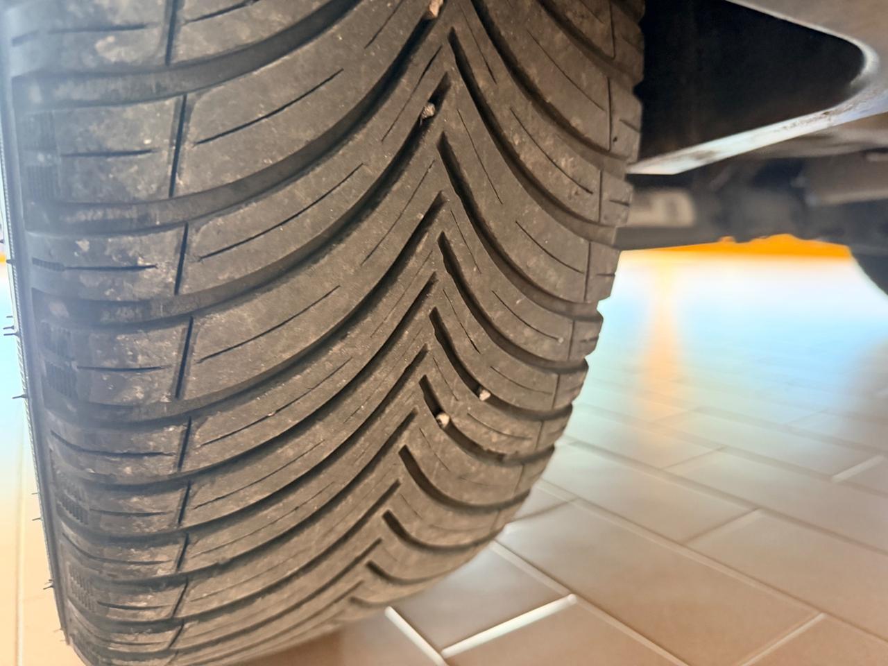 Peugeot 2008 1.2Benz 110cv Autom. Euro6