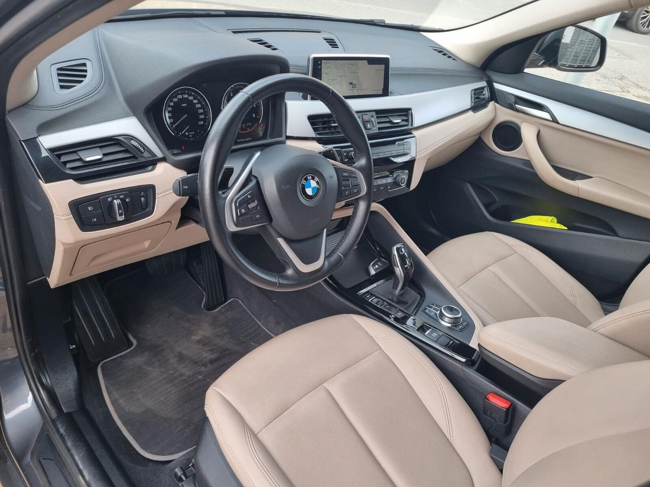 Bmw X2 xDrive20d Sport PELLE LED PADDLES F1