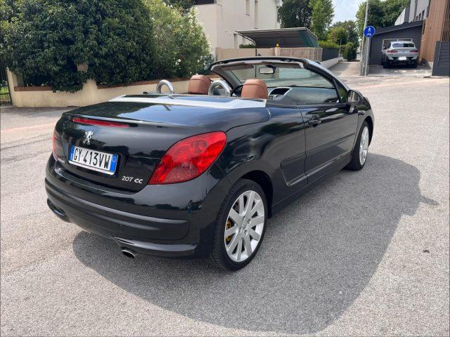 PEUGEOT 207 1.6 VTi 120CV CC Féline