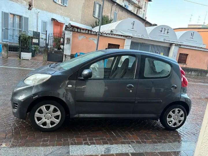 Peugeot 107 1.0 68CV 5p. Sweet Years