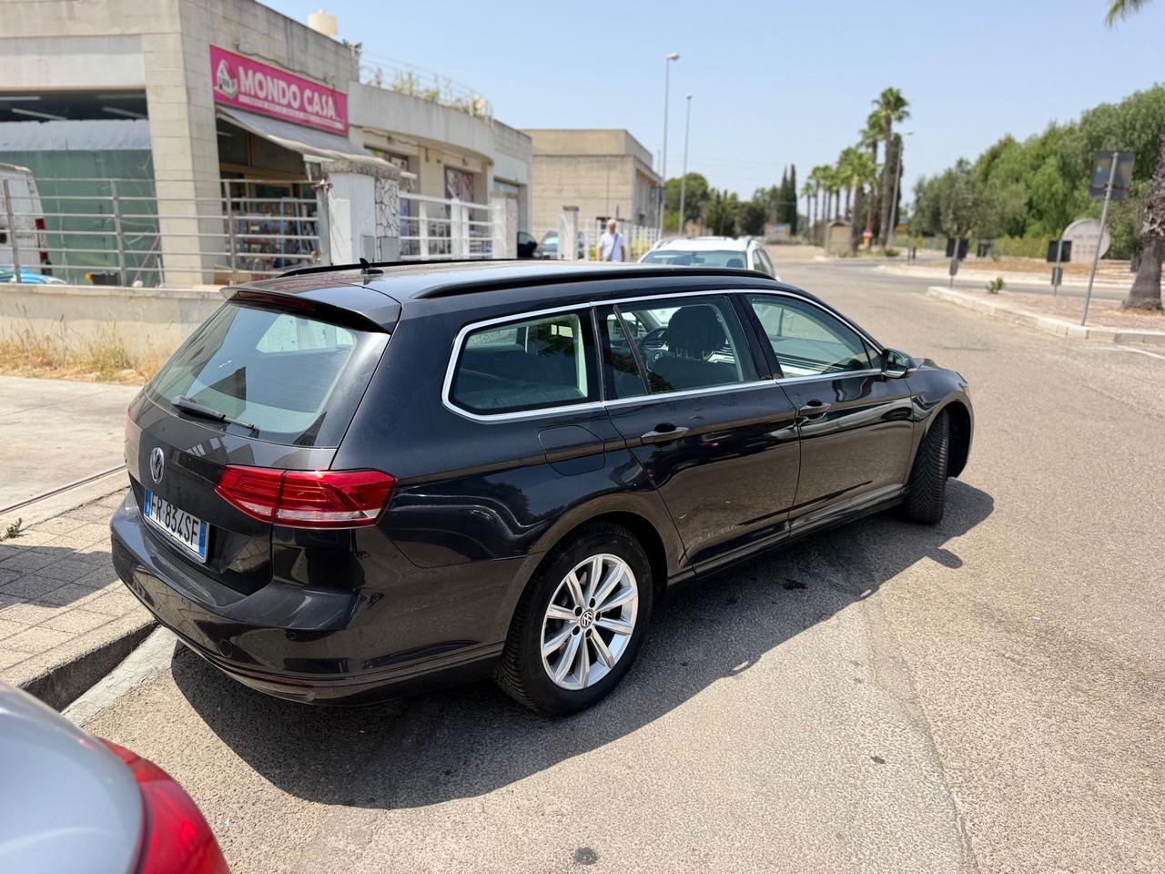 Volkswagen Passat Variant 1.6 TDI SCR DSG Business BMT