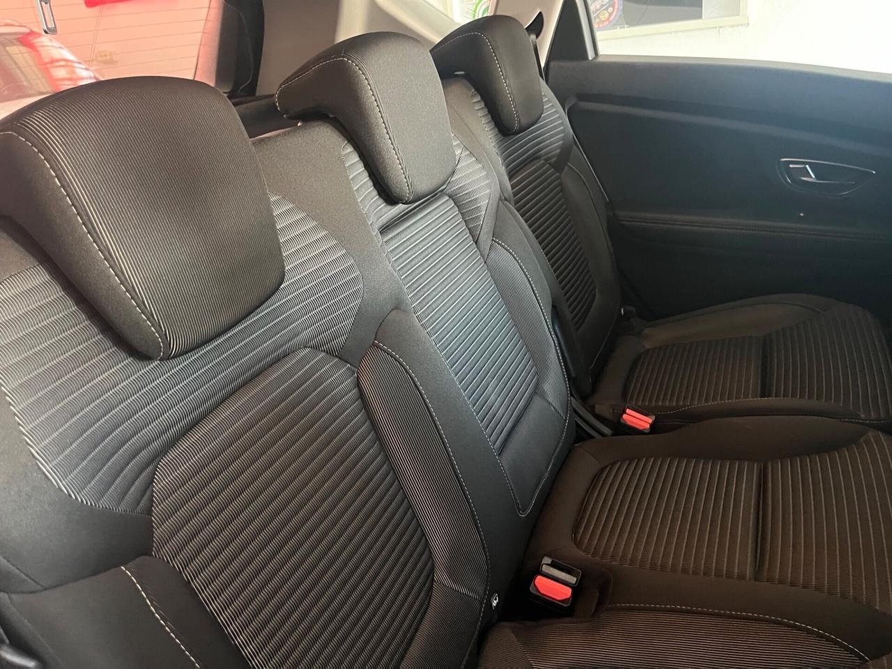 Renault Scenic Scénic dCi 8V 110 CV EDC Energy Bose