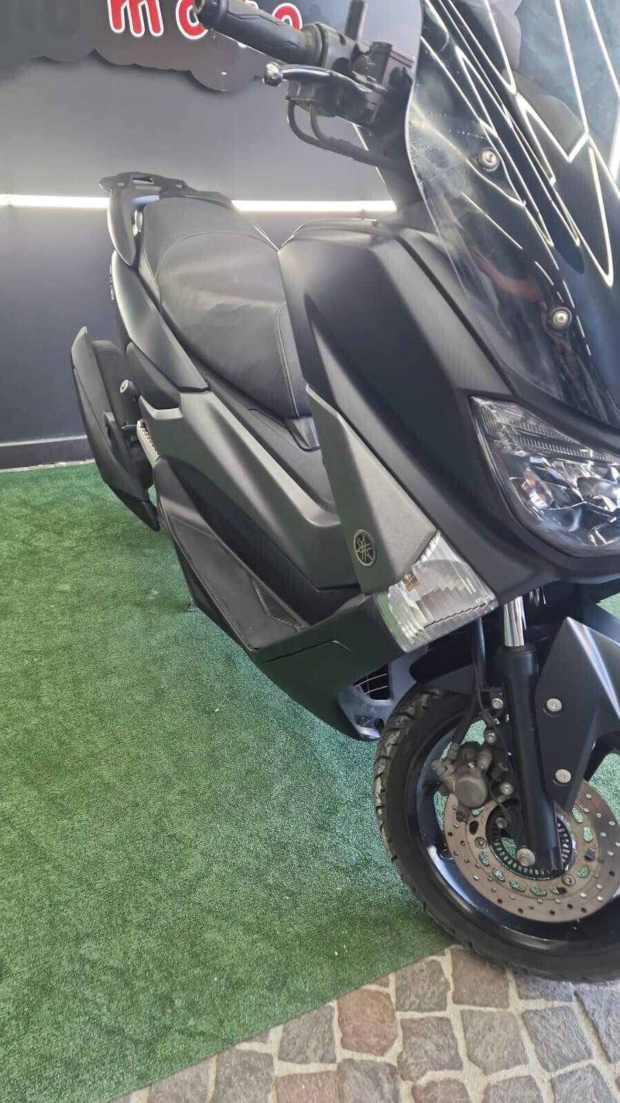 Yamaha Nmax 155 BASE