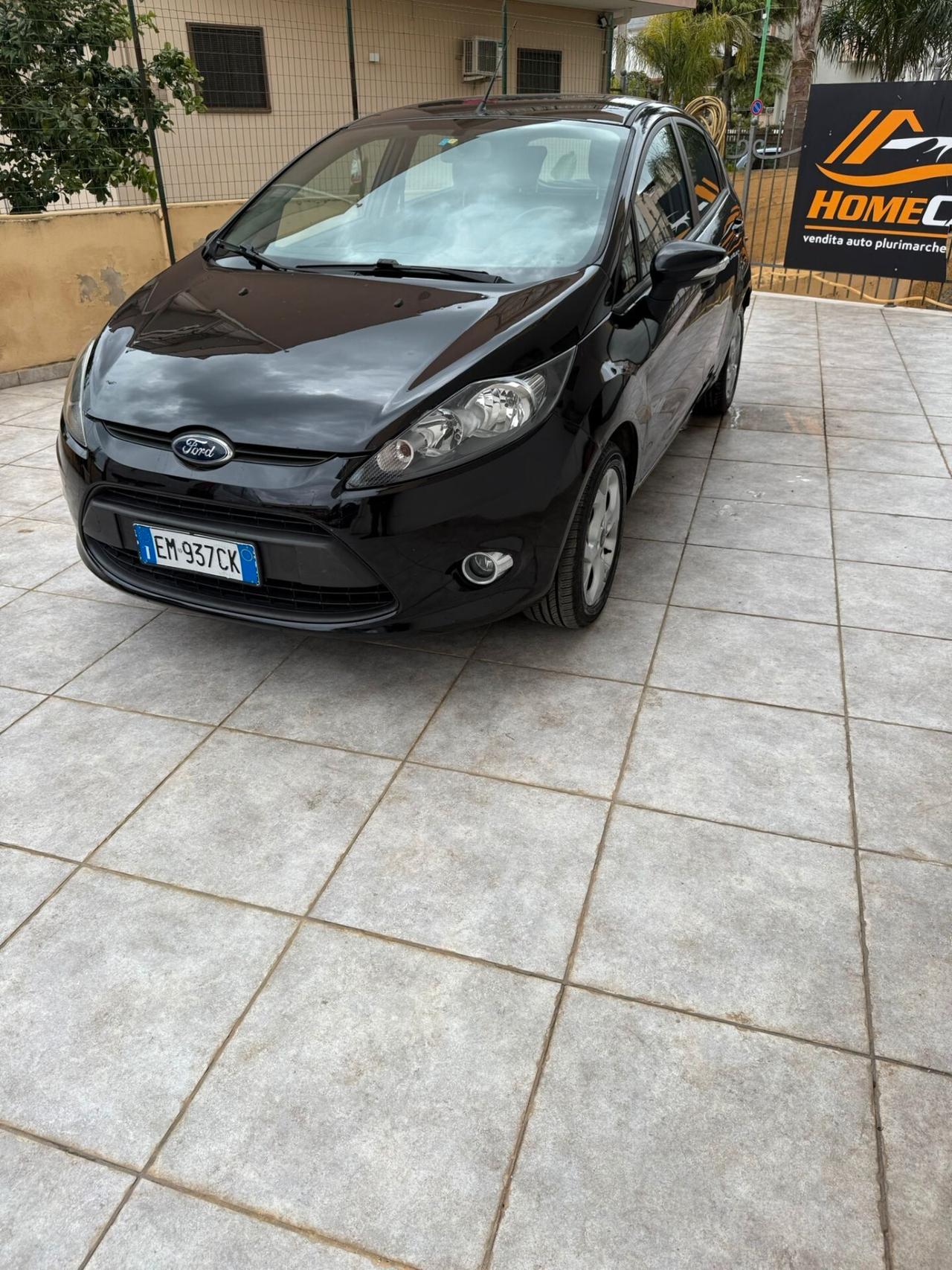 Ford Fiesta 1.4 TDCi 70CV 5 porte Titanium