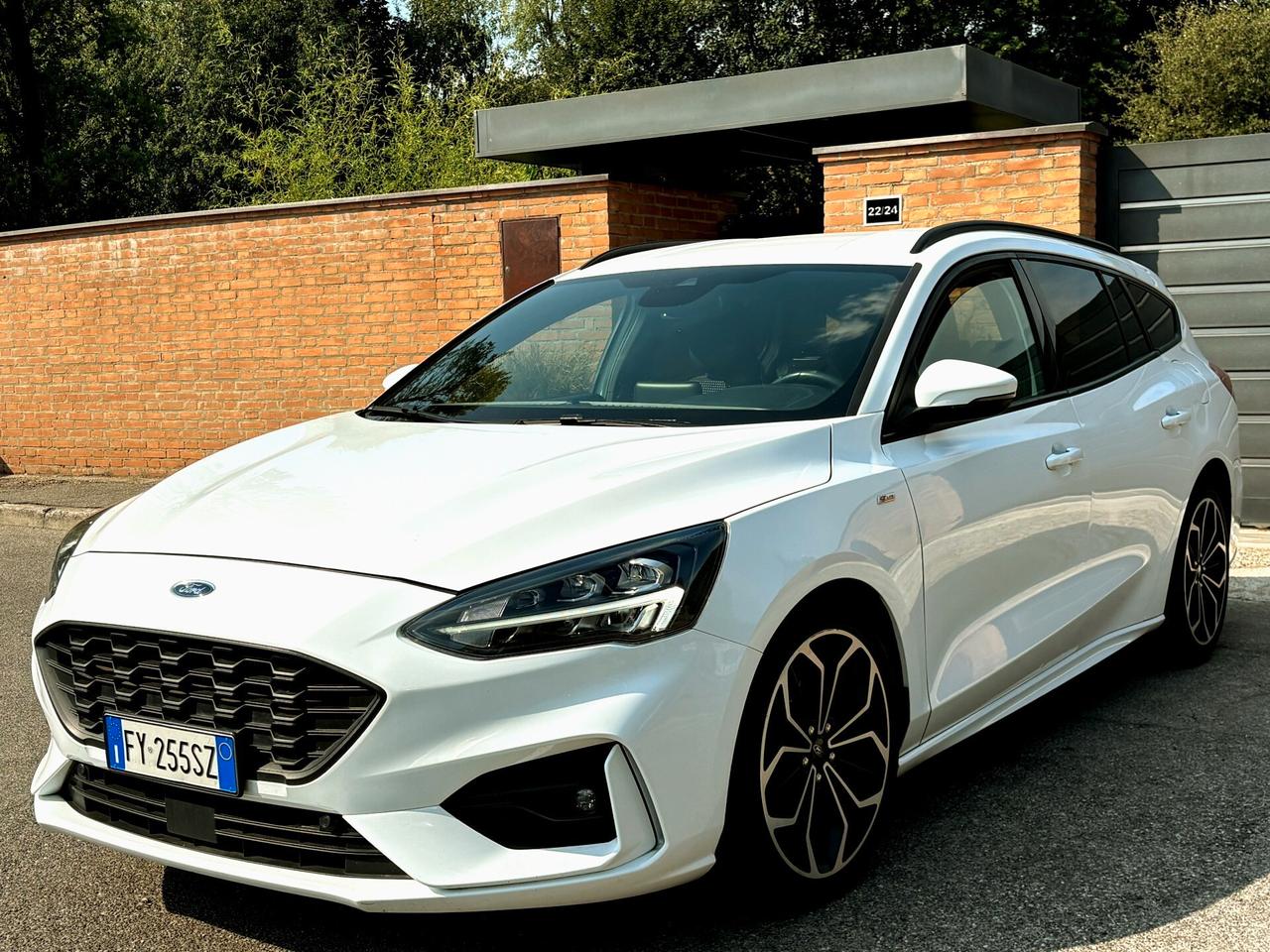 FORD FOCUS 1.5D aut.-ST LINE int/est-FULL-2019