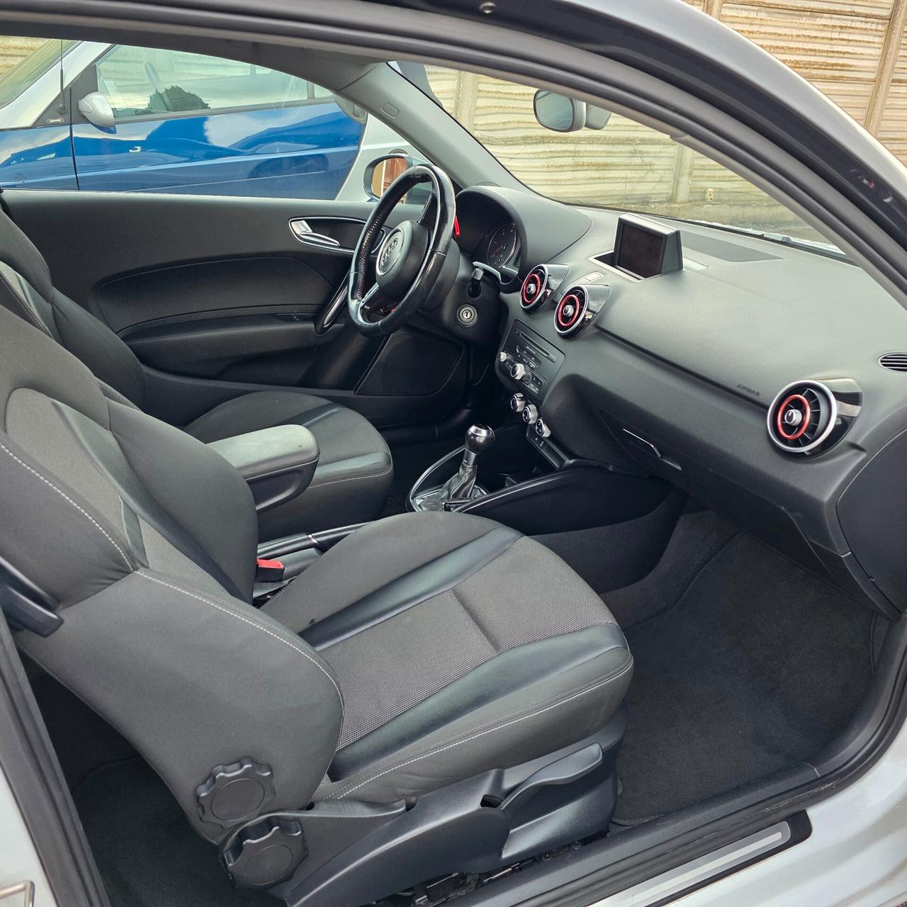 Audi A1 SPB 1.6 TDI S tronic Attraction NEOPATENTATI OK