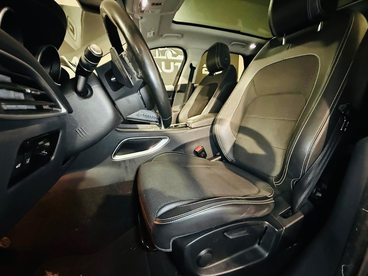 JAGUAR F-PACE*2.0*180 CV*AWD*R-LINE*