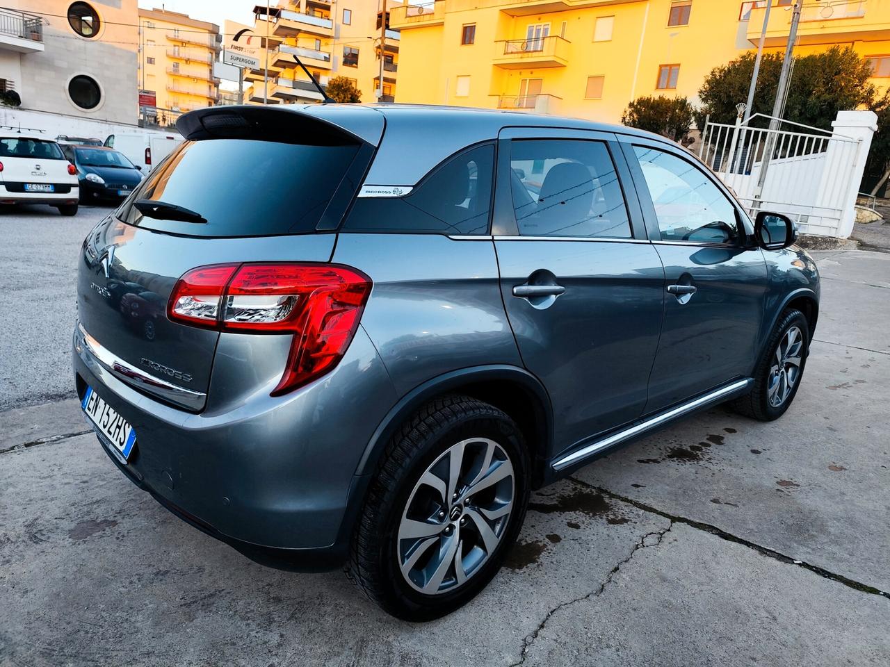 Citroen C4 1.6 e-HDi 110 airdream Exclusive