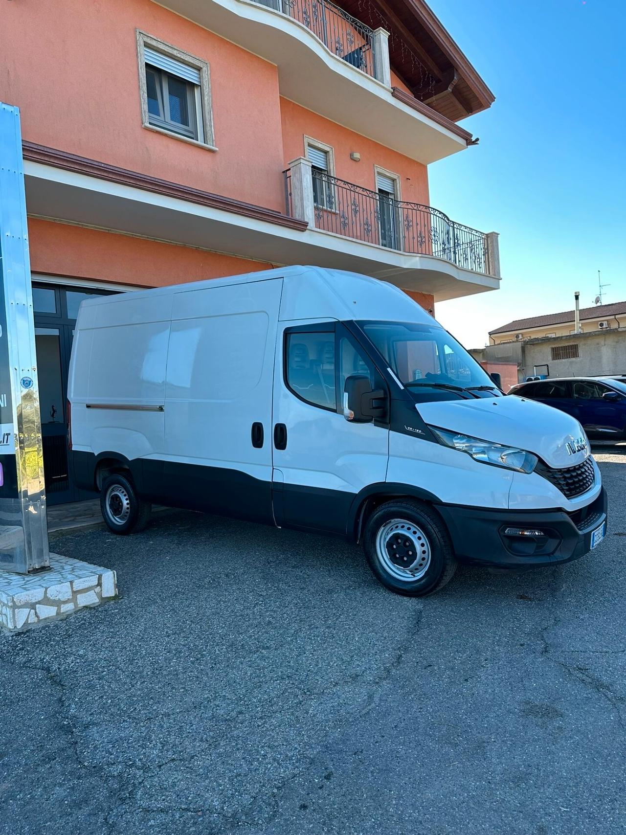 Iveco Daily 35S12V 2.3 HPT PM-TN Furgone