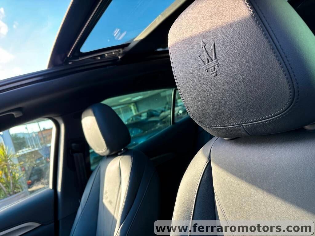 Maserati Grecale MHEV 300 CV solo 10.000 KM IVA ESPOSTA Tua a soli 579 Euro al mese