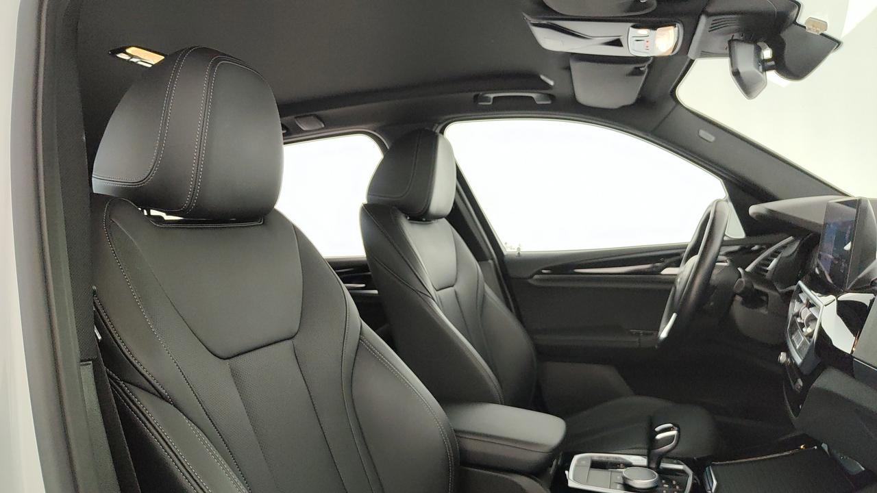 BMW X3 xdrive20d mhev 48V auto