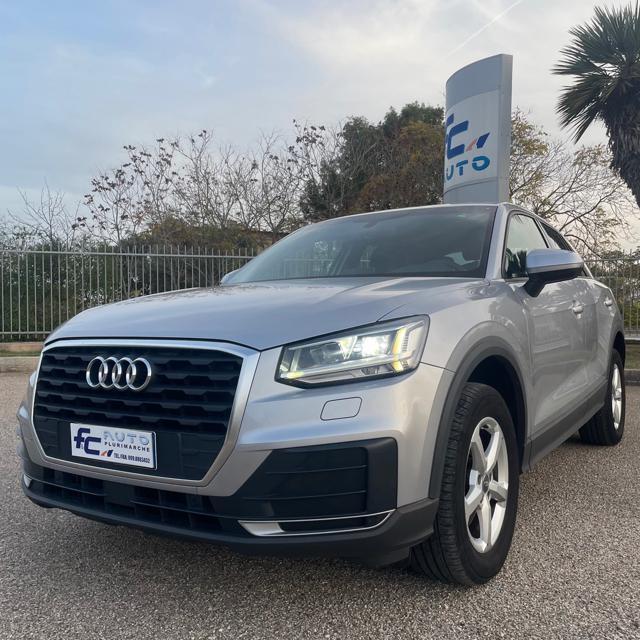 AUDI Q2 35 TDI Business