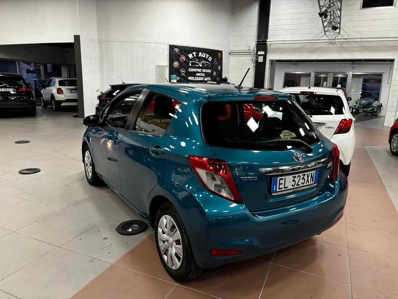 Toyota Yaris 1.0 5 porte Lounge