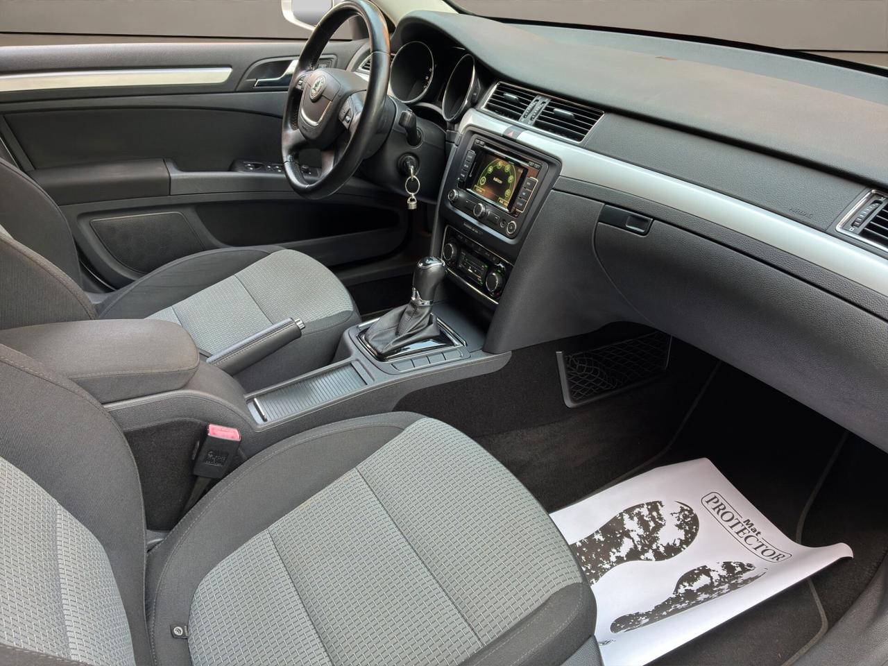 Skoda Superb UNICO PROPRIETARIO - DISTRIBUZIONE ESEGUITA