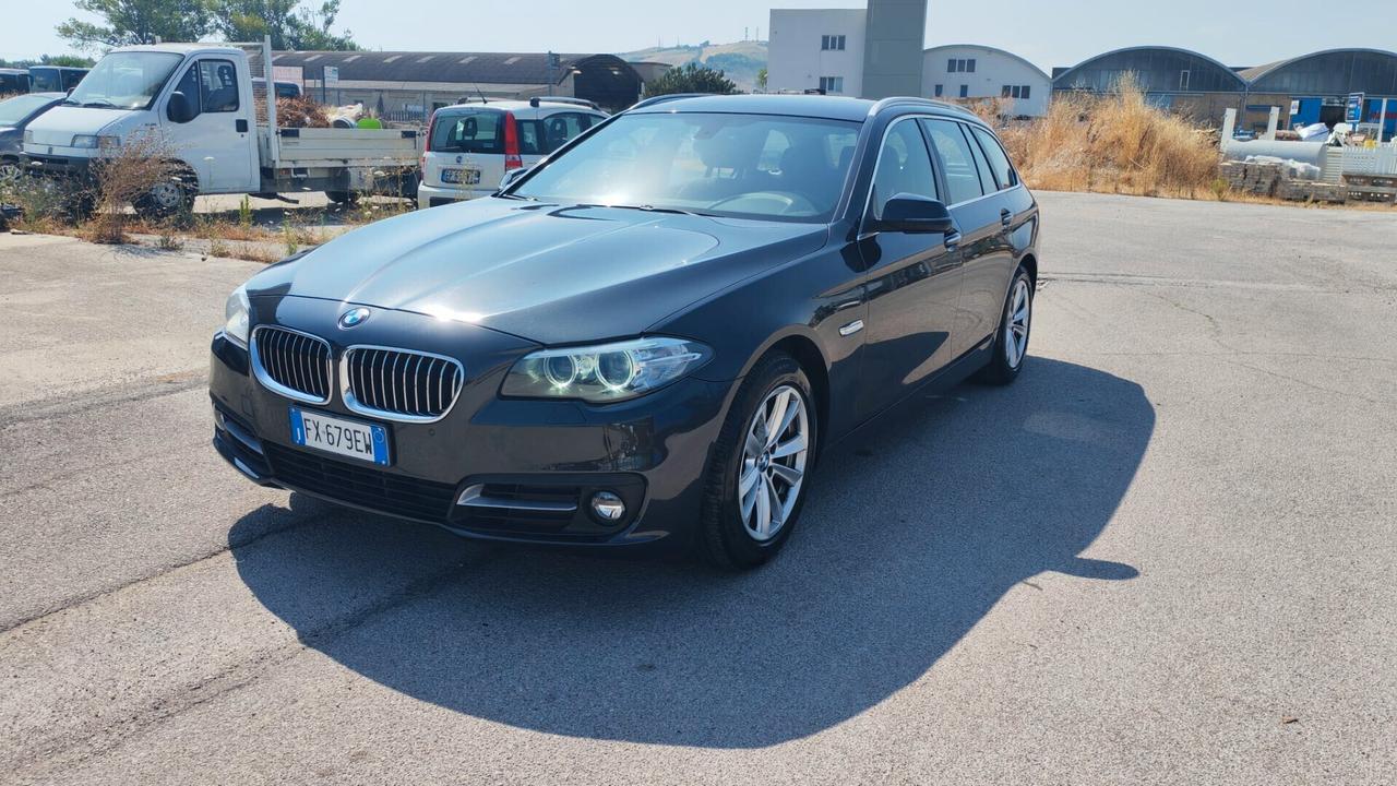 Bmw 520 520d xDrive Luxury