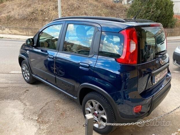 Fiat Panda 1.3 MJT 16V DPF 4x4 Climbing