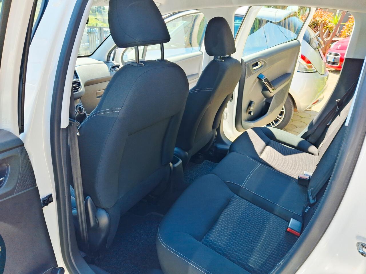 Peugeot 208 BlueHDi 75 S&S 5 porte Active
