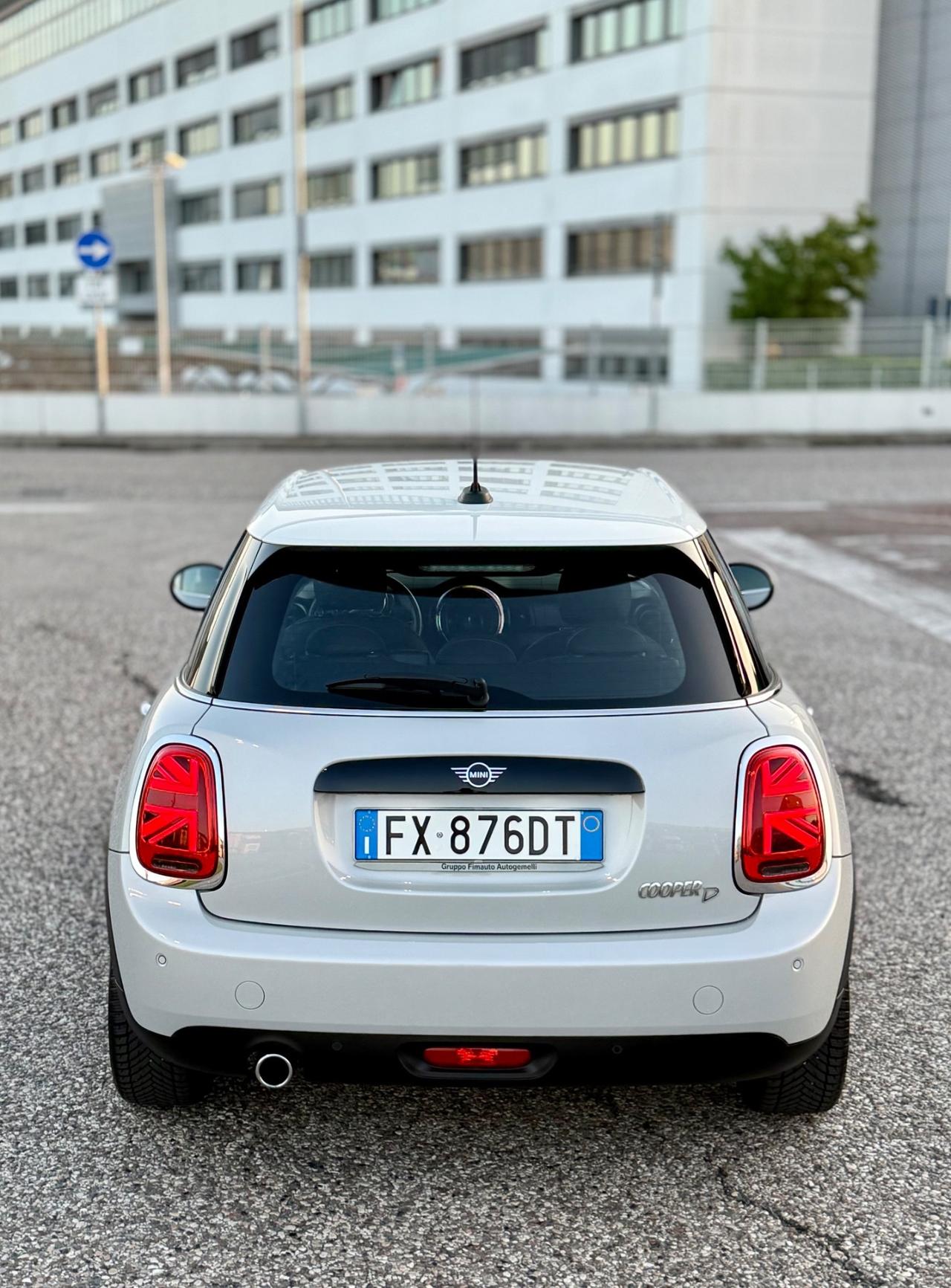 Mini 1.5 Cooper D 5 porte