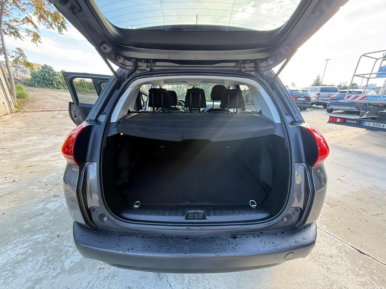Peugeot 2008 82cv S&S Signature