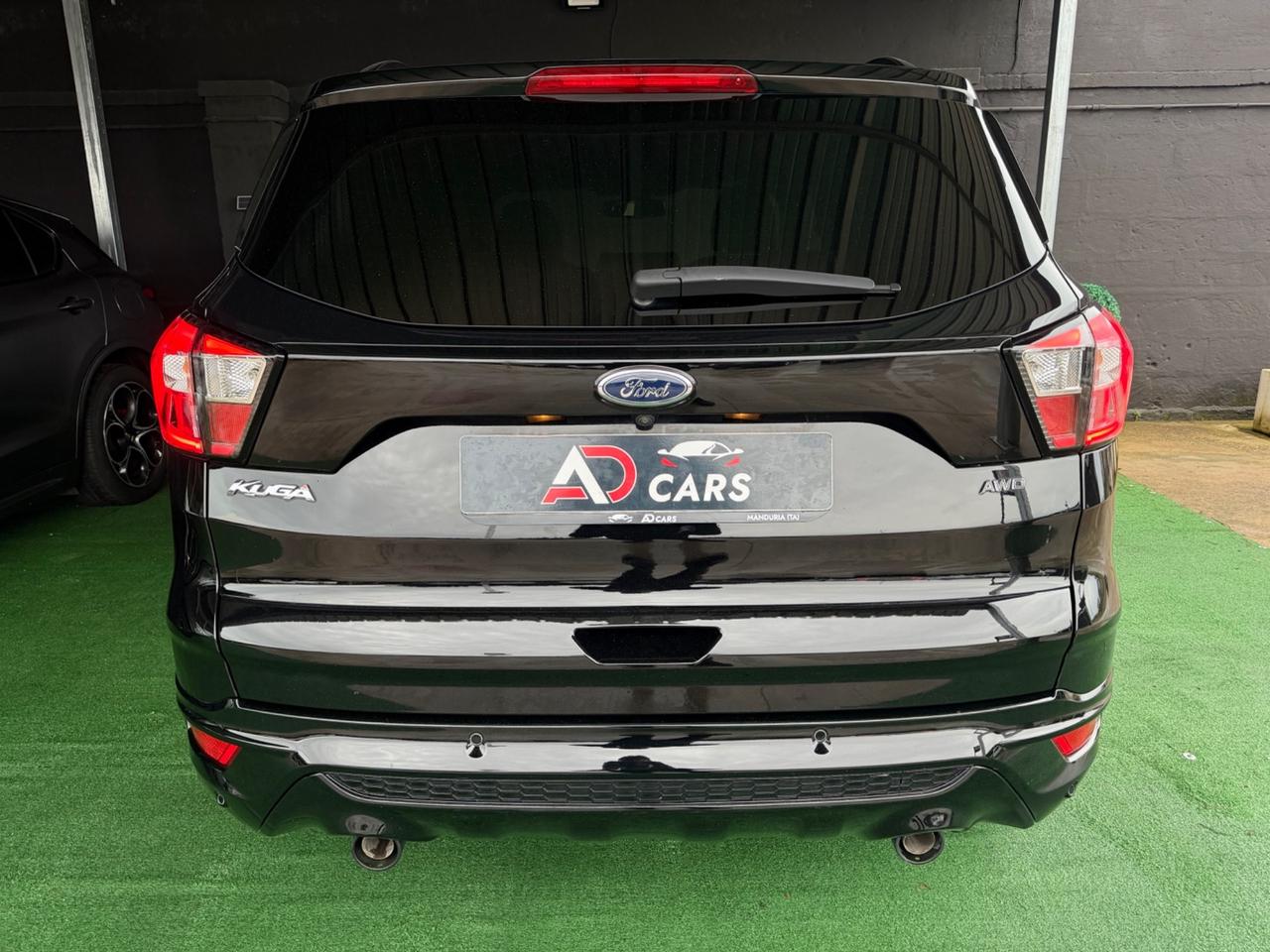 Ford Kuga 2.0 TDCI 150 CV S&S AWD Powershift ST-Line