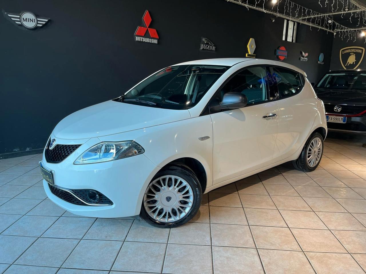 Lancia Ypsilon 2016 GPL