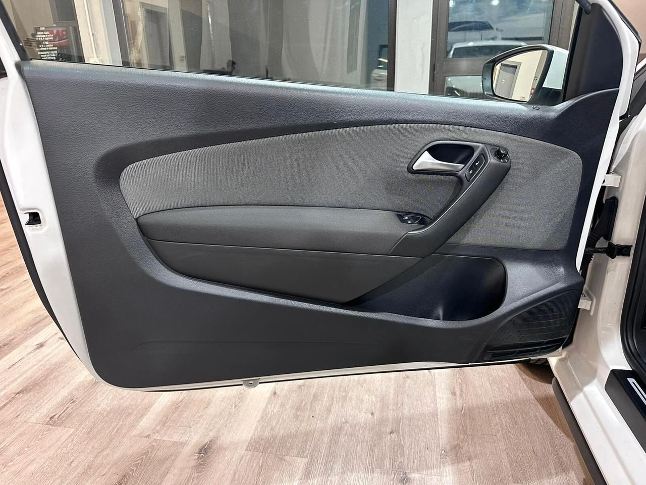 VOLKSWAGEN POLO GTI 1.4 TSI 180CV DSG 3P