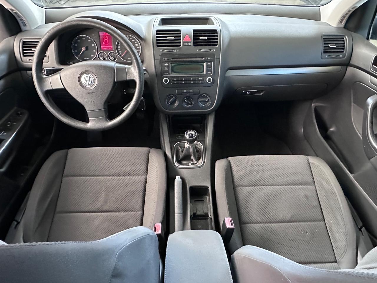 Volkswagen Golf 1.6 16V FSI 5p. Comfortline