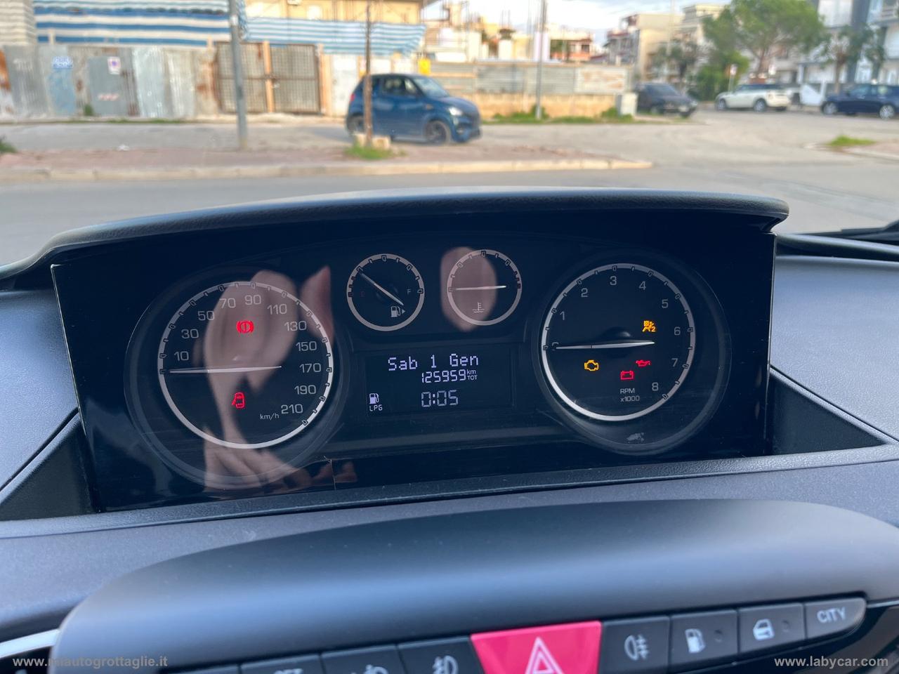 LANCIA Ypsilon 1.2 69 CV 5p. GPL Ecochic Gold