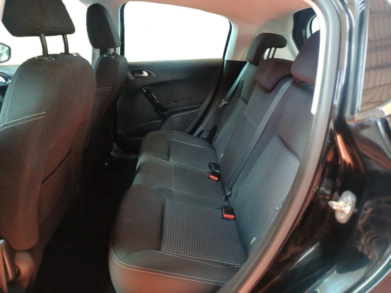 Peugeot 208 -2019 | da 146 € al mese