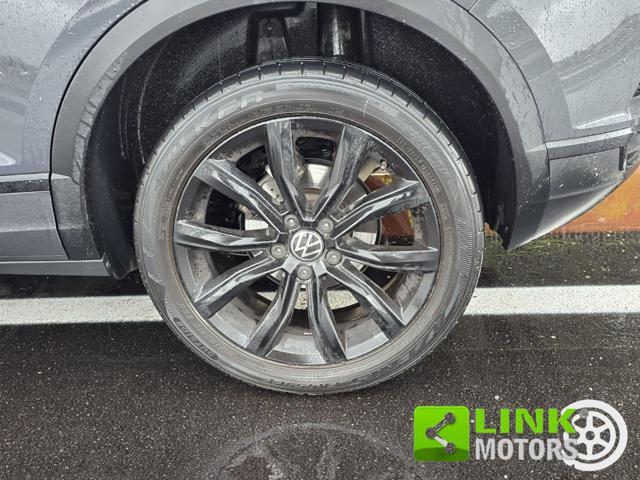 VOLKSWAGEN T-Roc 2.0 TDI SCR Advanced Black pack