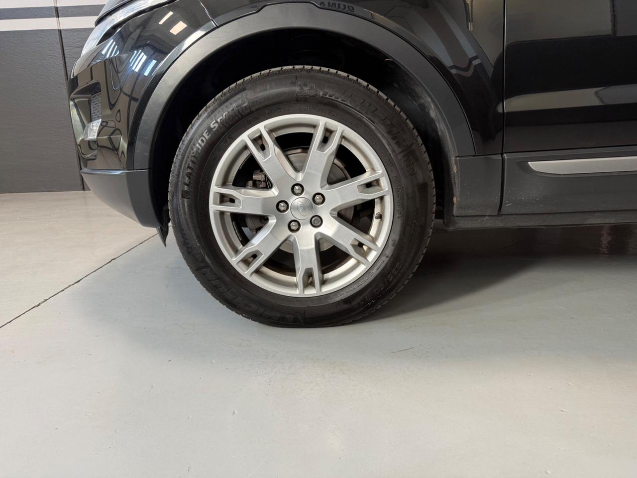 Land Rover Range Evoque 2.2 TD4 5p. Prestige