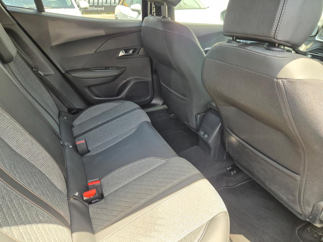 Peugeot 2008 Allure 1.2 100CV