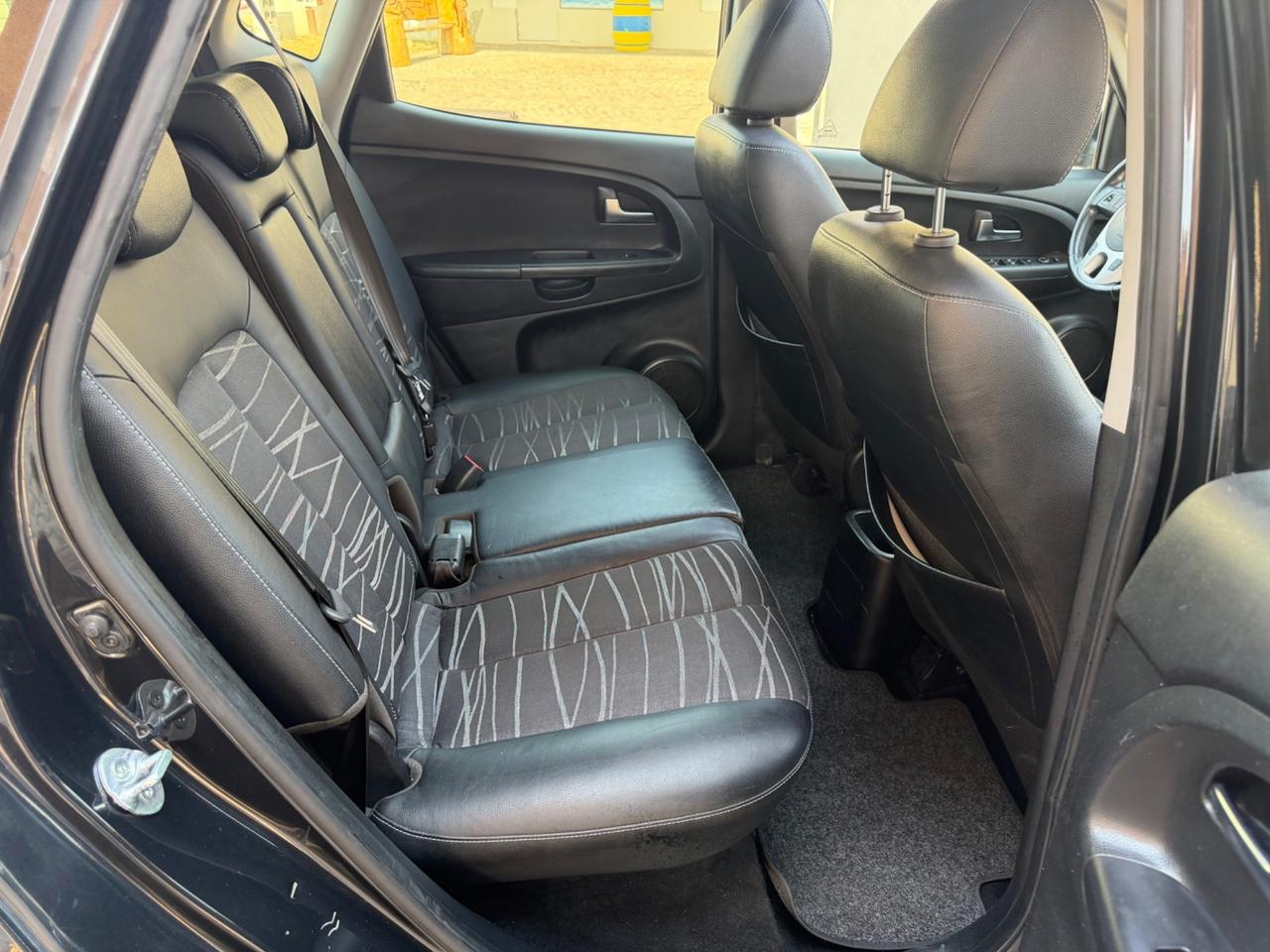 Kia Venga 1.4 CRDi 90CV Cool TETTO APRIBILE