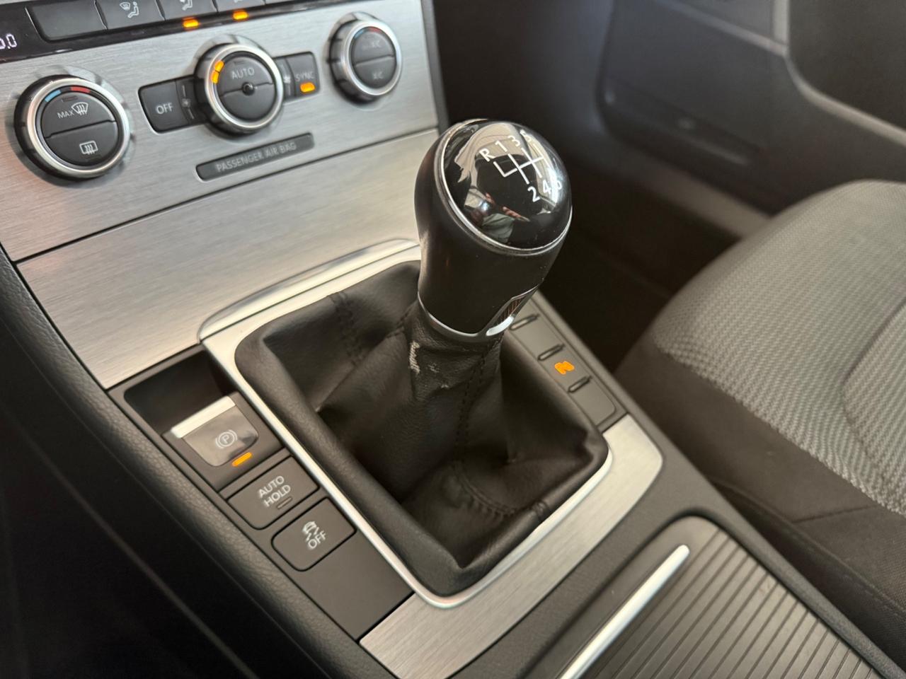 Volkswagen Passat Var. 2.0 TDI Highline BlueM.Tech.