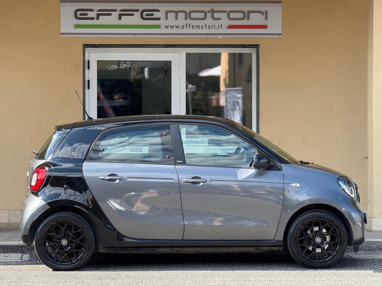 Smart ForFour 90 0.9 Turbo EDITION ONE JBL