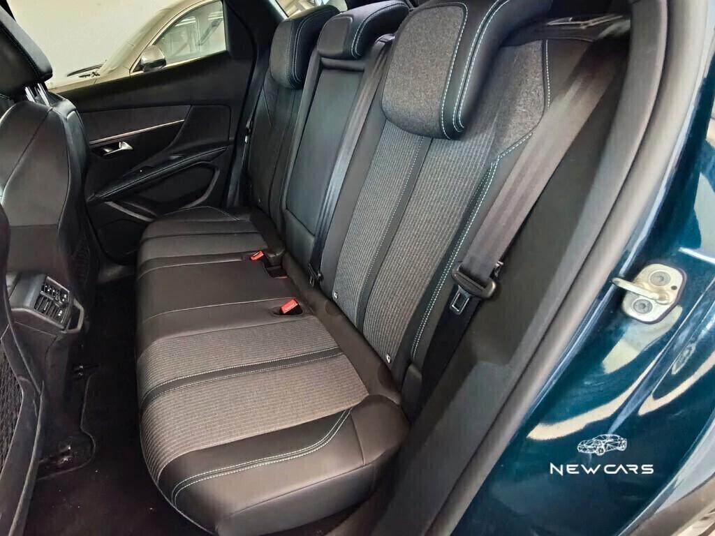 Peugeot 3008 BlueHDi 130 S&S EAT8 Allure Pack