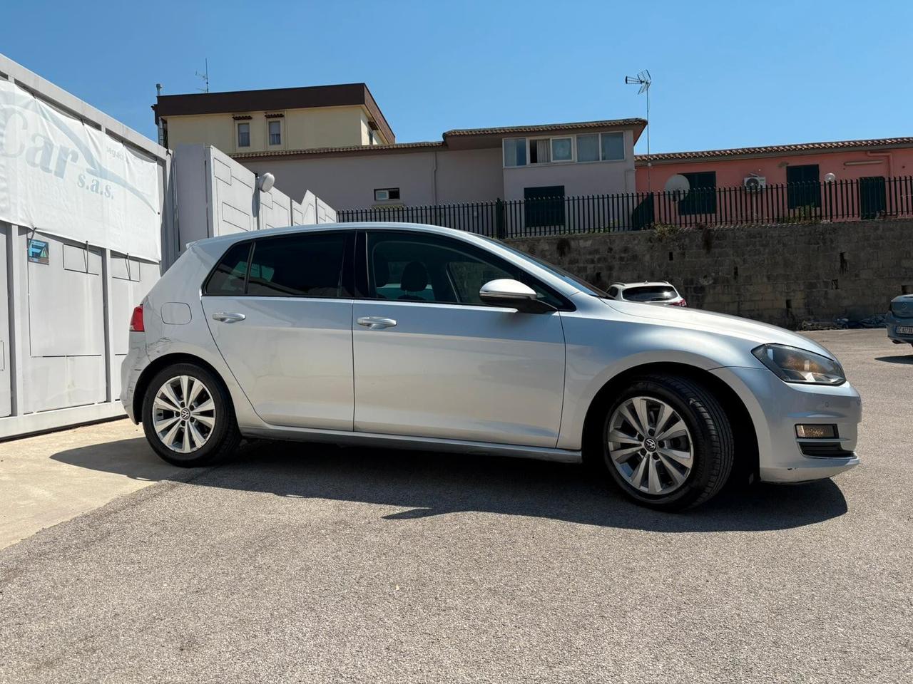Volkswagen Golf 2.0 TDI DSG 5p. Highline BlueMotion Technology