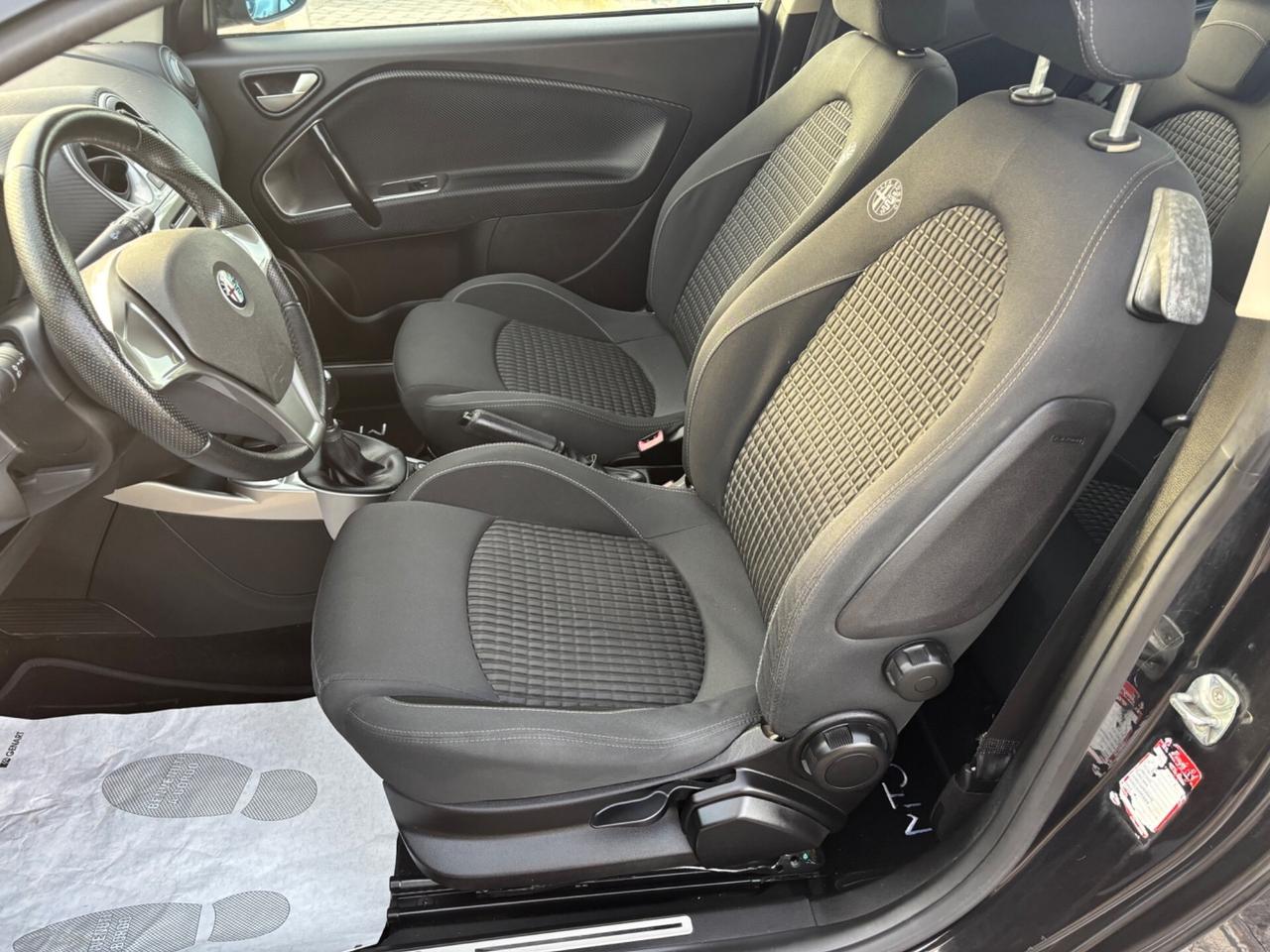 Alfa Romeo MiTo 1.3 JTDm-2 95 CV S&S Distinctive S