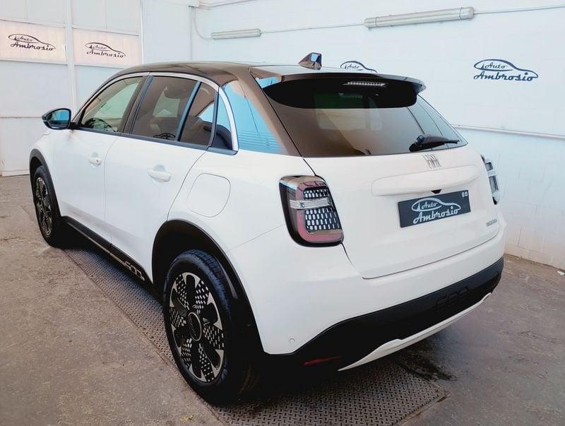 FIAT 600 Hybrid 110 CV DCT MHEV La Prima Tua da 269,00 al mese