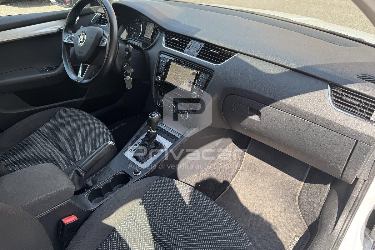 SKODA Octavia 2.0 TDI CR DSG Wagon Executive Plus
