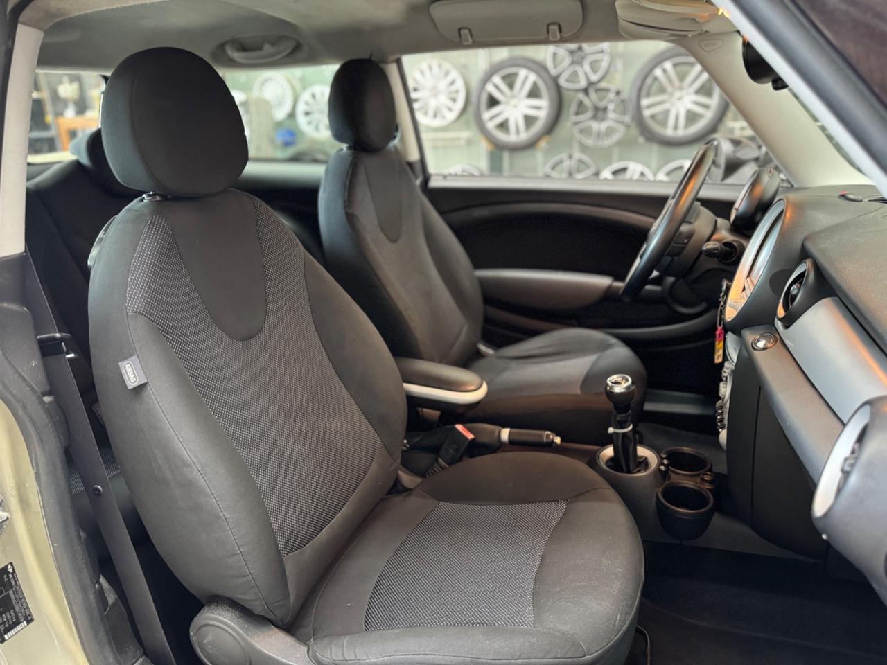 Mini Cooper D 1.6 Diesel R56