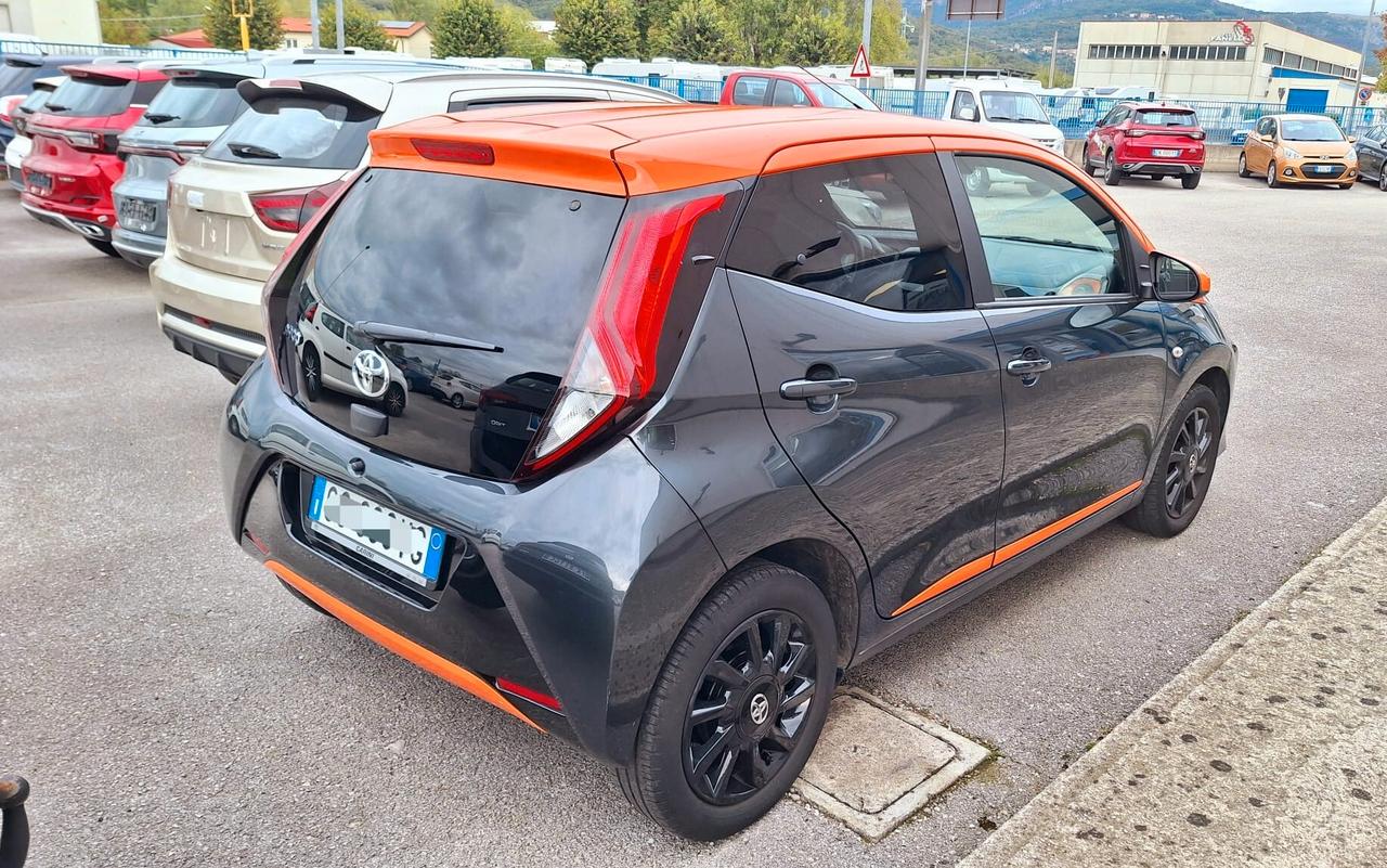 Toyota Aygo 1.0 Xplay SOLO 22MILA KM