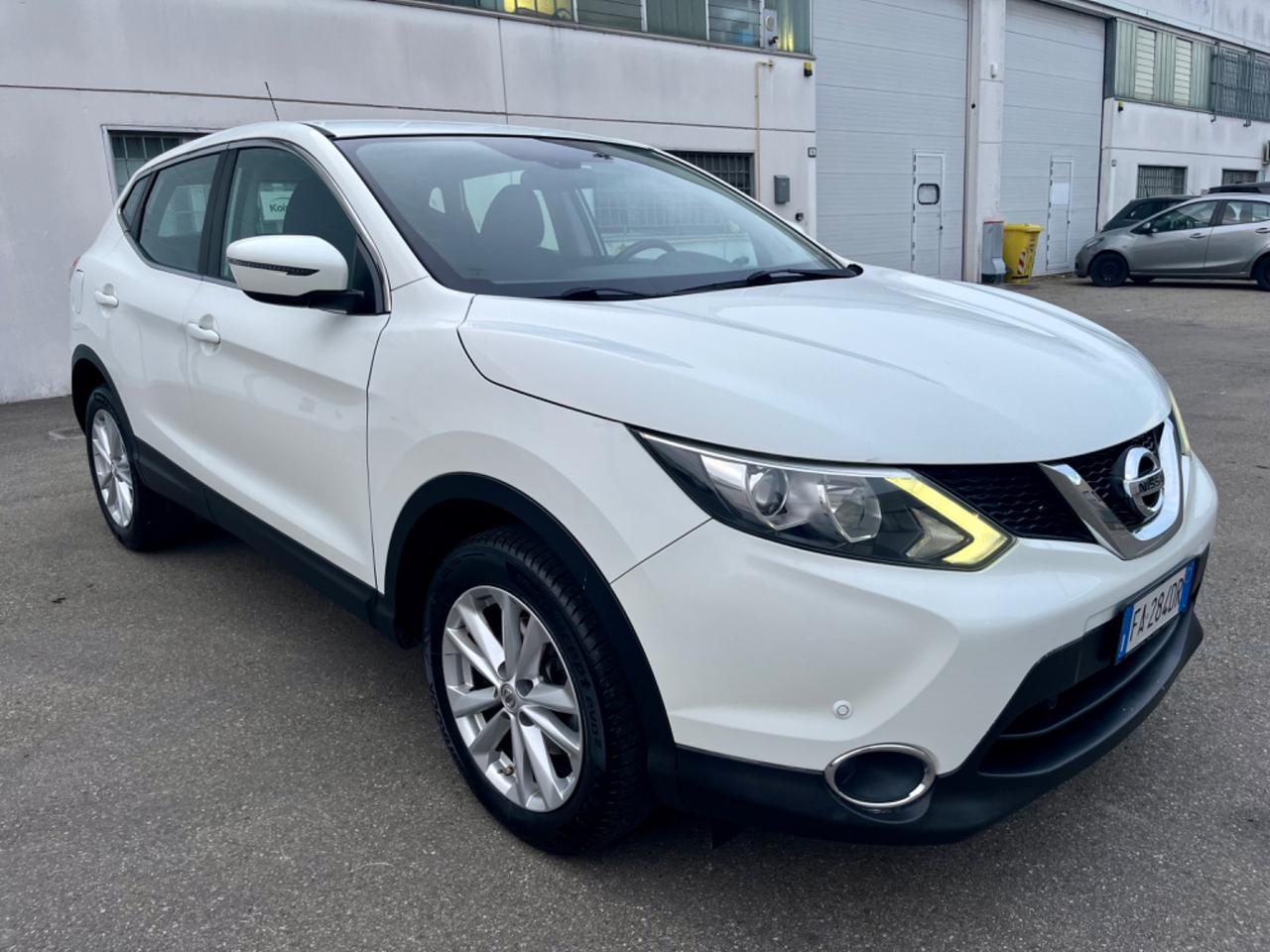 Nissan Qashqai 1.2benz 2015 106.000km perfetta