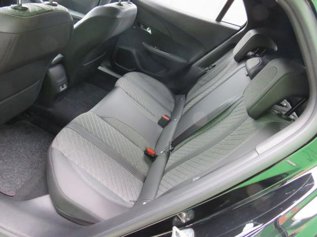 PEUGEOT 2008 PureTech 100 S&S Allure