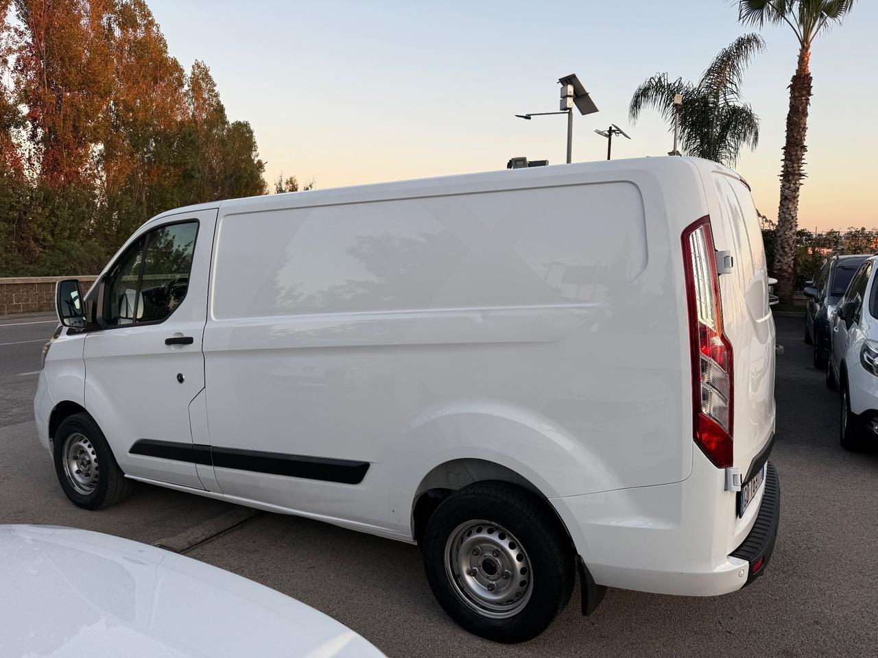 Ford Transit Custom 2.0 Diesel Hybrid