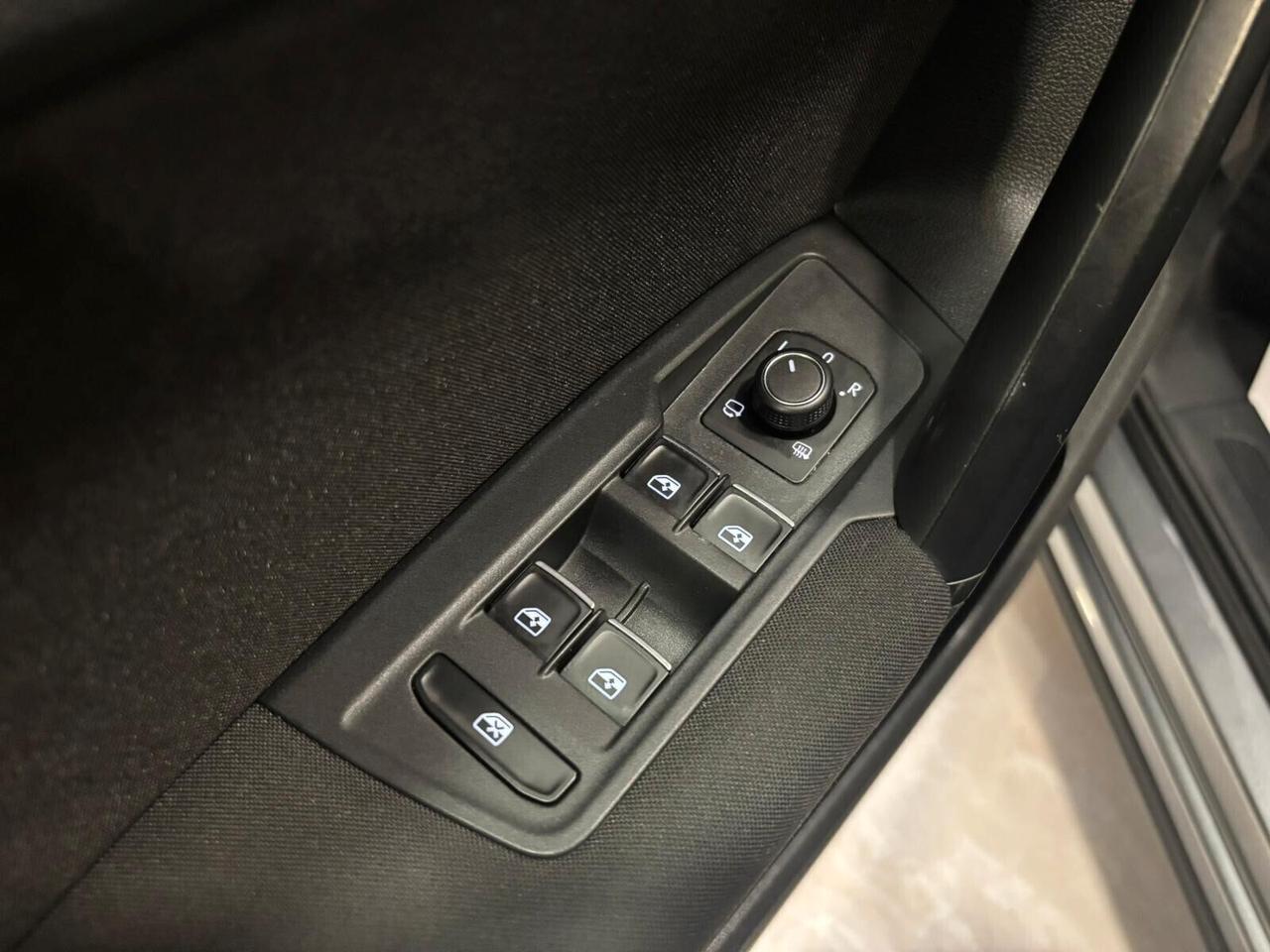 Volkswagen Tiguan 1.6 TDI ** R-LINE** BELLISSIM