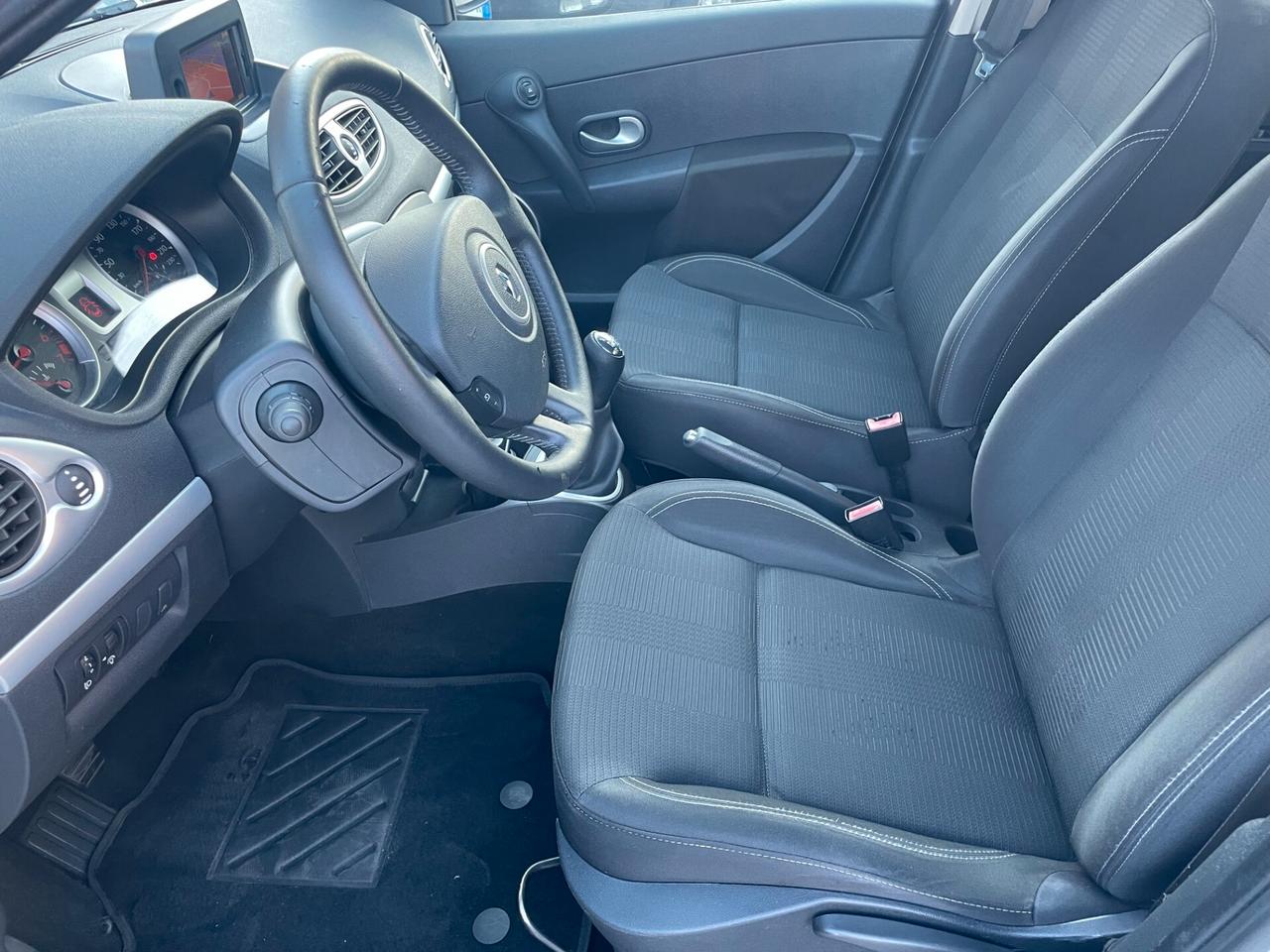Renault Clio 1.2 16V 5 porte Luxe