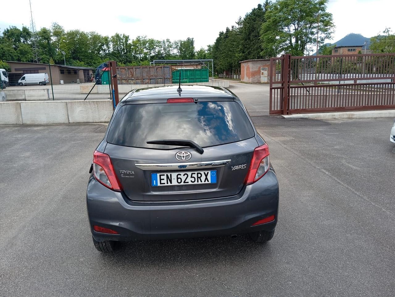 Yaris 1.3 5 porte Lounge "KM CERTIFICATI"
