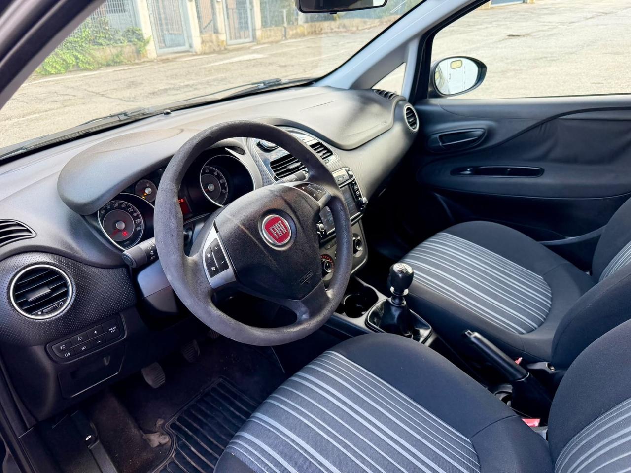 Fiat Punto Evo 1.4benz 2011 73.000km per neopatentati